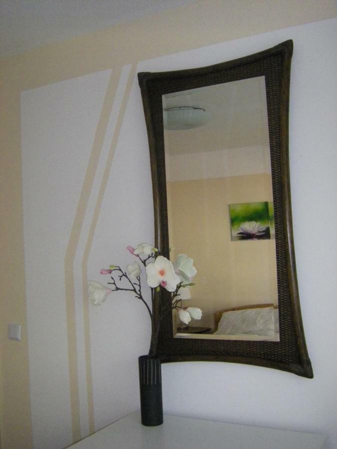 Uni Essen Apartment ภายนอก รูปภาพ
