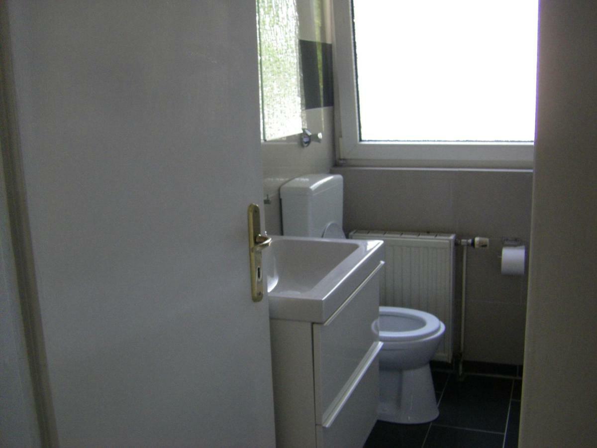 Uni Essen Apartment ภายนอก รูปภาพ